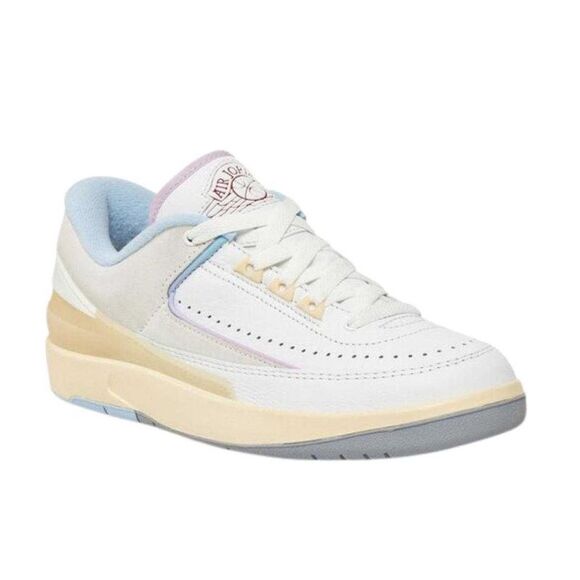 Nike Womens/Ladies Air Jordan 2 Retro Leather Low Sneakers / White/Cream
